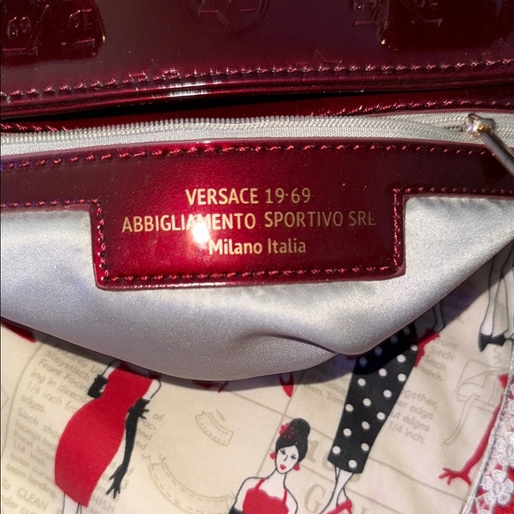 NWT Versace 1969 Italian Tote with Textured Finish - Picture 4 of 5